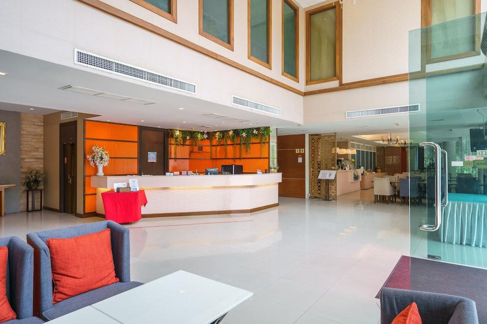 Lantana Resort Hotel Bangkok Exterior photo