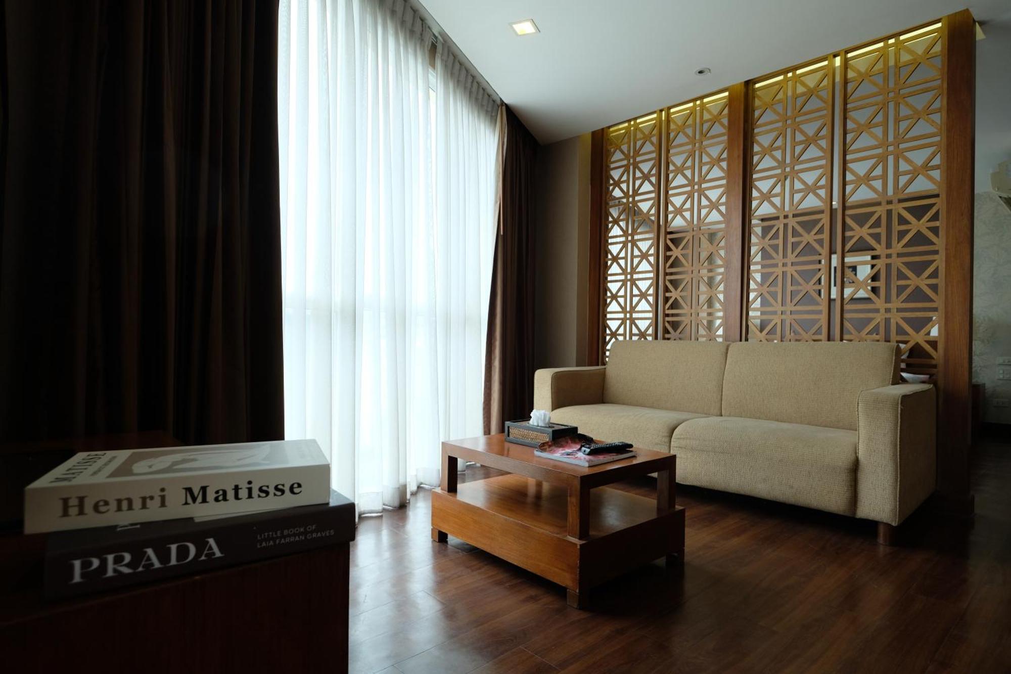 Lantana Resort Hotel Bangkok Exterior photo