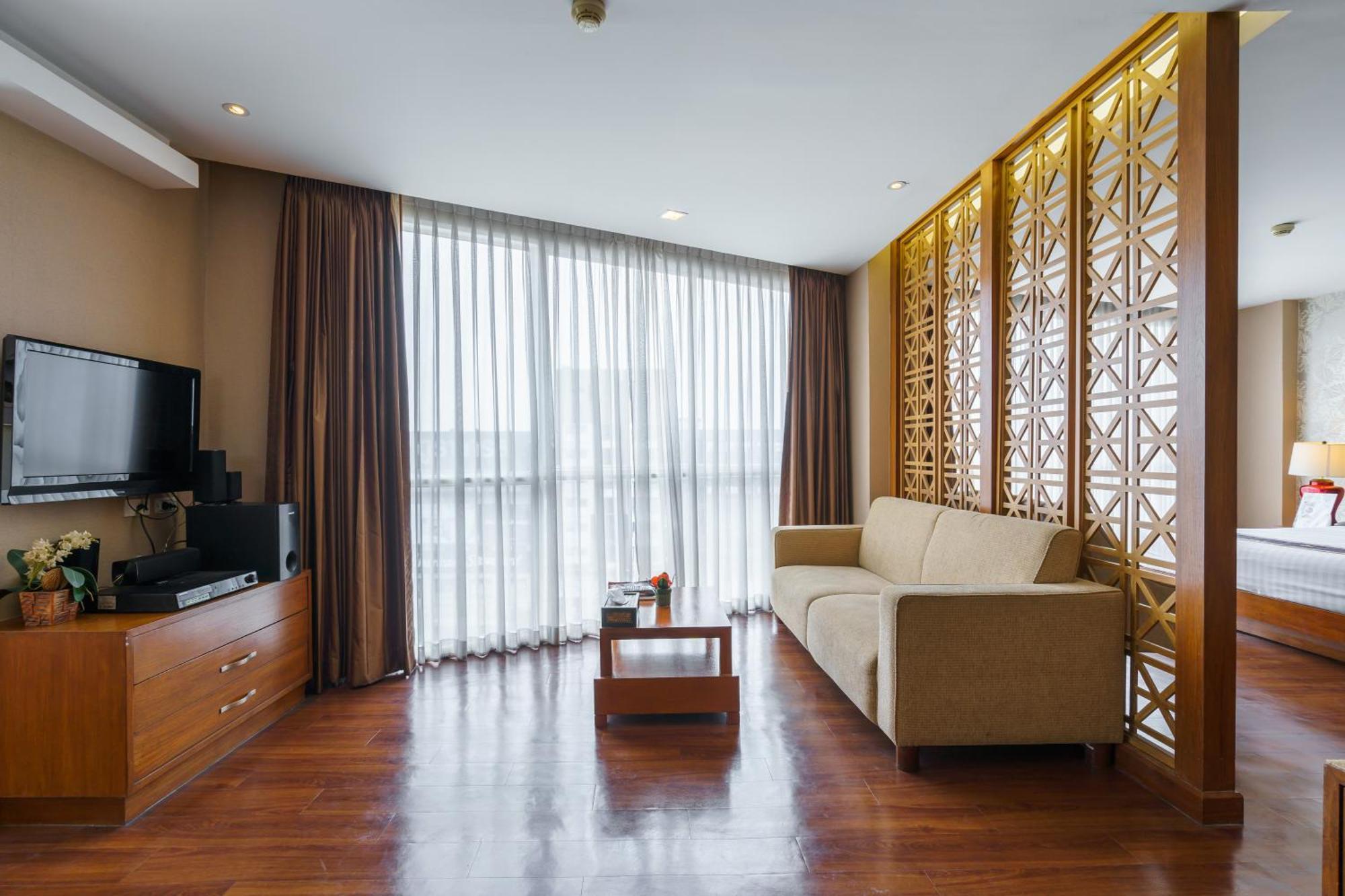 Lantana Resort Hotel Bangkok Exterior photo