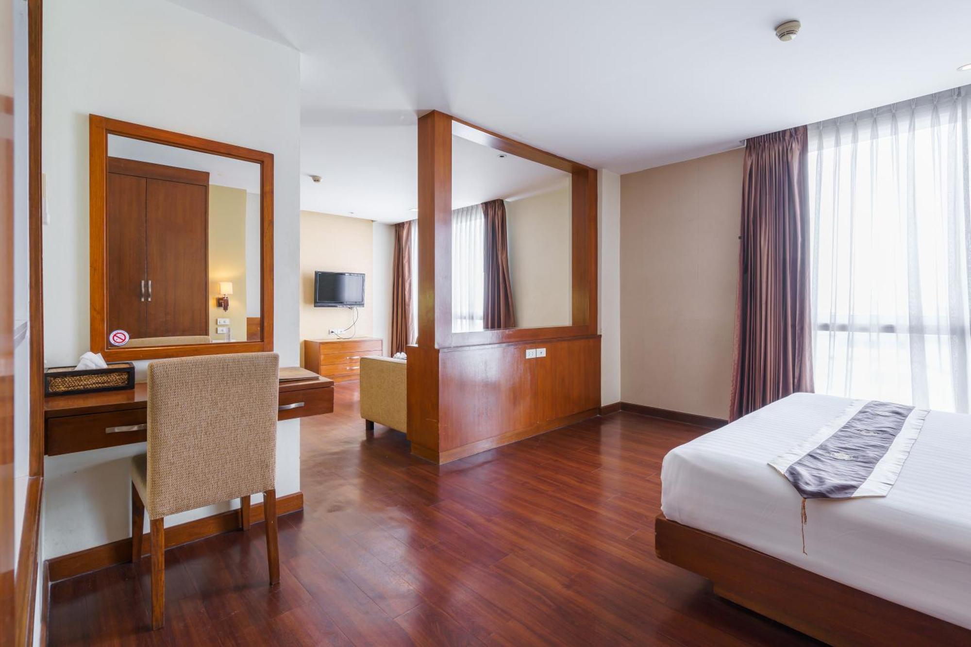 Lantana Resort Hotel Bangkok Exterior photo