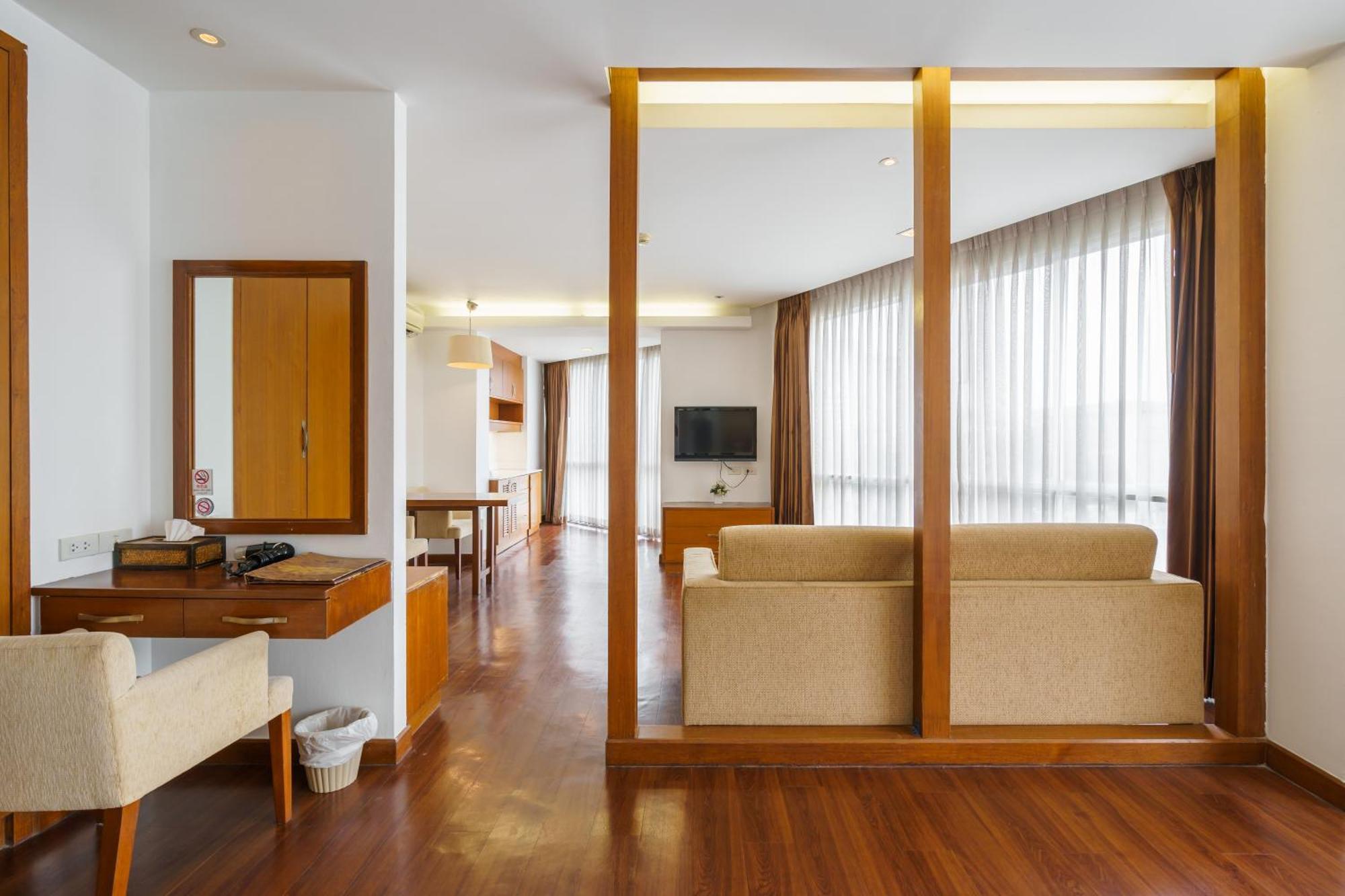 Lantana Resort Hotel Bangkok Exterior photo