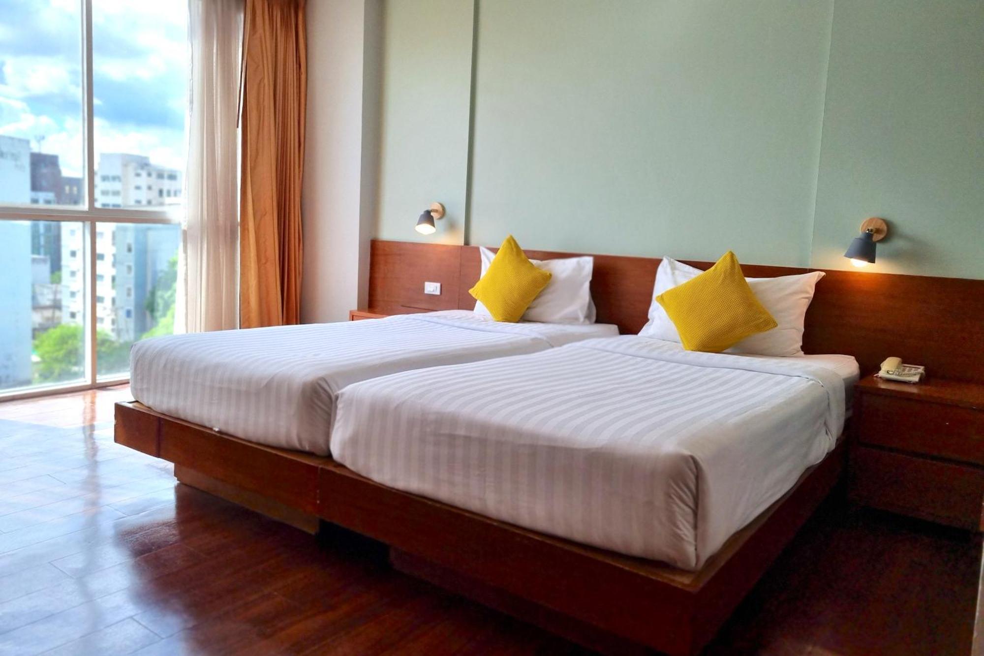 Lantana Resort Hotel Bangkok Exterior photo