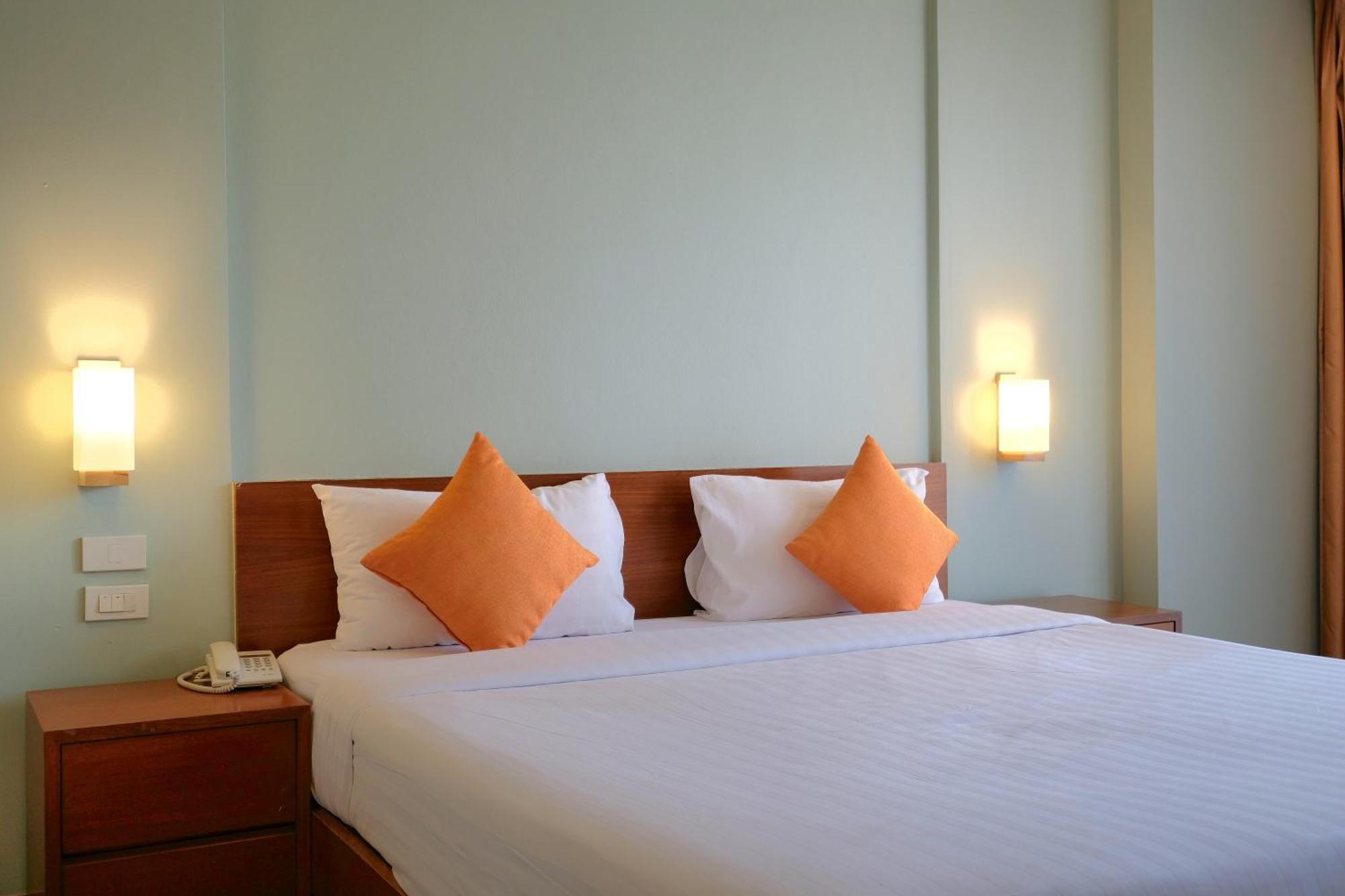 Lantana Resort Hotel Bangkok Exterior photo