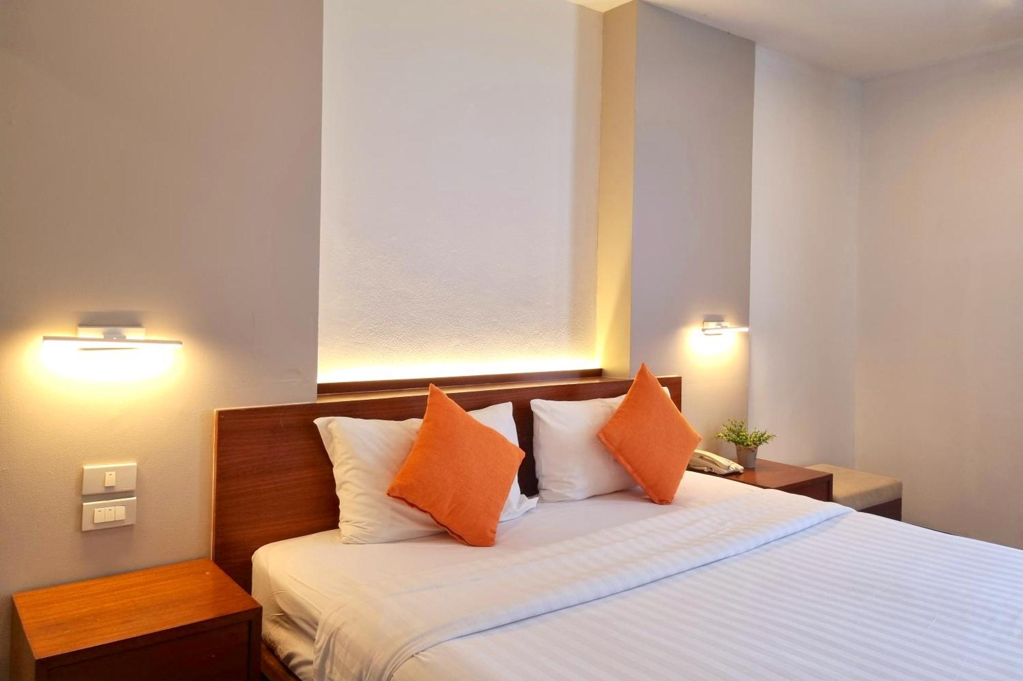 Lantana Resort Hotel Bangkok Exterior photo