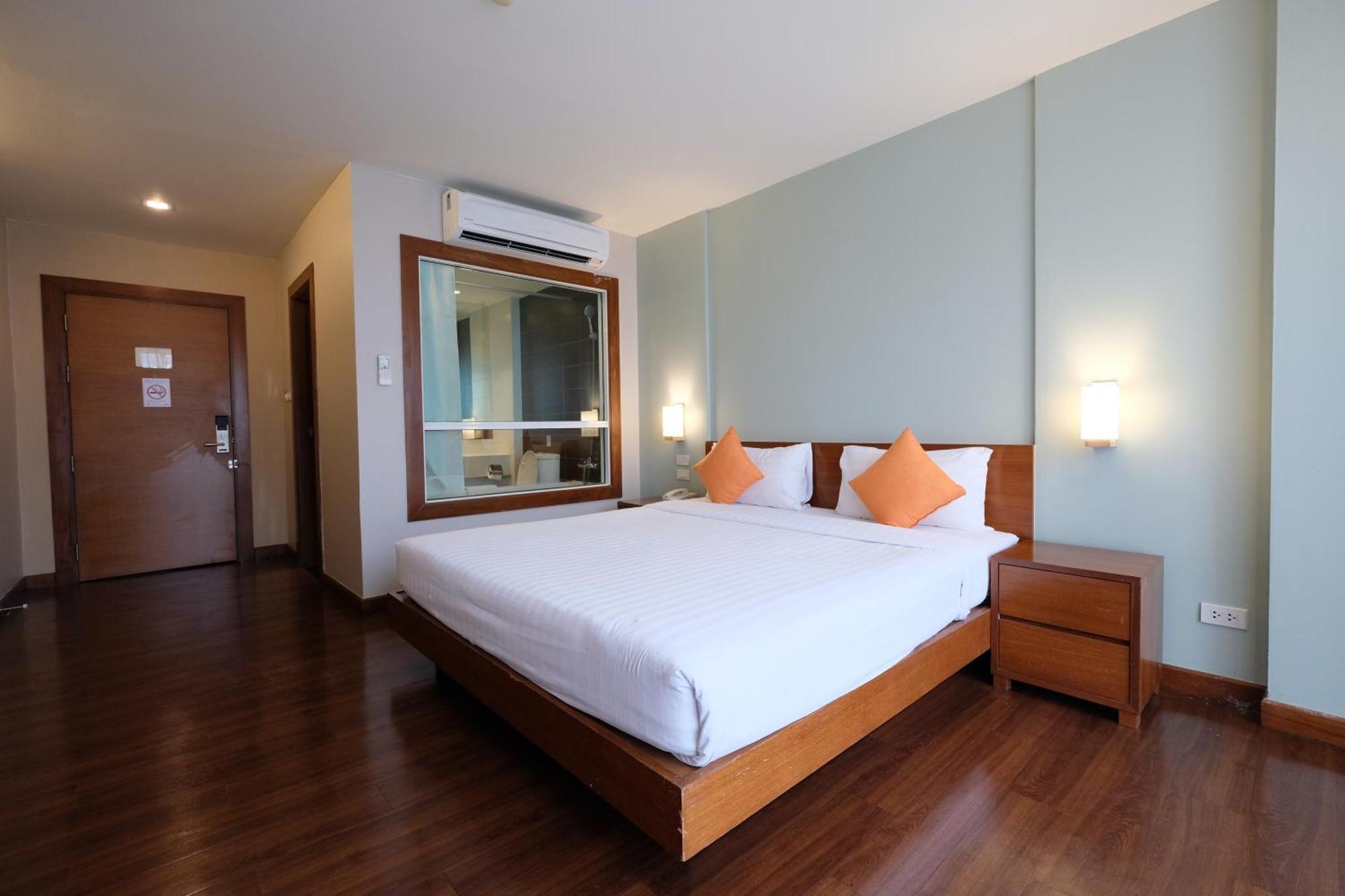 Lantana Resort Hotel Bangkok Exterior photo