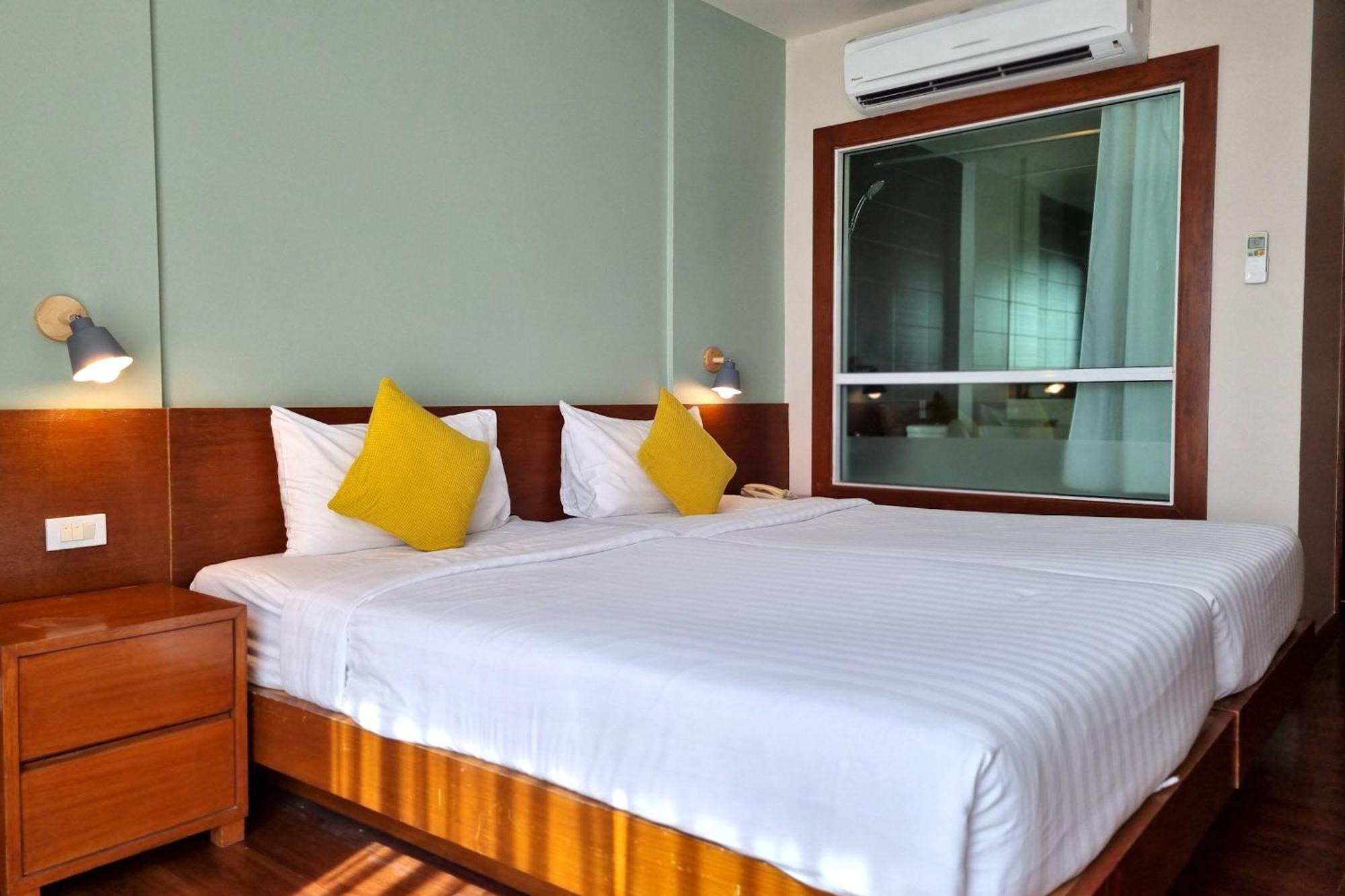 Lantana Resort Hotel Bangkok Exterior photo